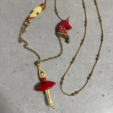 Les Nereides 발레리나 유니콘 목걸이