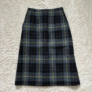 2023년 매킨토시 HARRIS TWEED 스커트 정가 3만 5천원