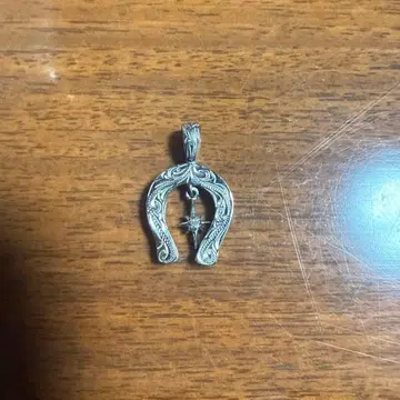 하와이안 주얼리 호스슈 말발굽 펜던트 써지컬 스테인리스