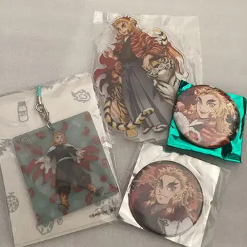 귀멸의 칼날 렌고쿠 쿄쥬로 아크릴 스탠드 캔뱃지 키링