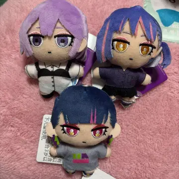 계속 한밤중이면 좋을 텐데. 마스코트 3종 세트