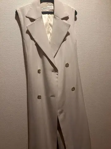 MERCURYDUO 벨트 부착 롱 베스트 베이지