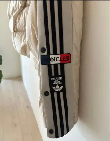 Moncler x Adidas 후드 부착 다운 자켓