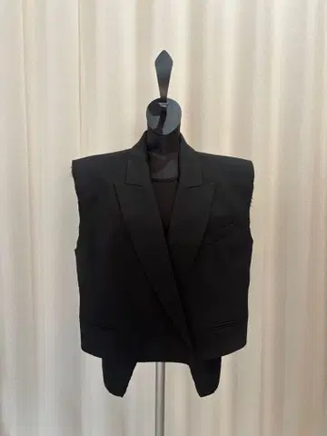 ZARA 베스트 컷 아웃 자켓 컷팅 어깨 패드 블랙 M