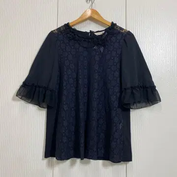 새상품급 헤포코 선생님 꽃무늬 레이스 절개 5부 소매 블라우스