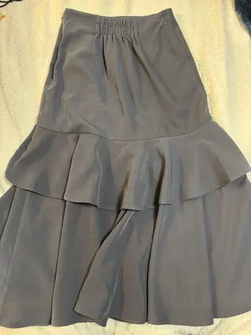 saison de papillon 플레어 스커트 그레이&블랙