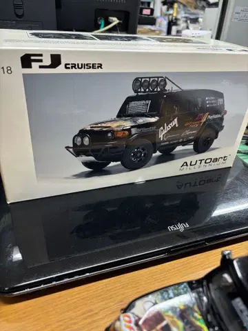 오토아트 FJ 크루저