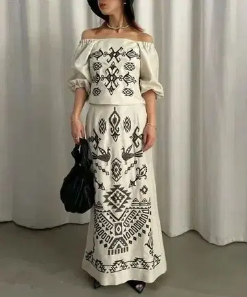 MEDI 3WAY SEPARATE EMBROIDERY DRESS