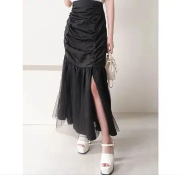 LIP SERVICE 개더 볼륨 샤샤 스커트 립서비스