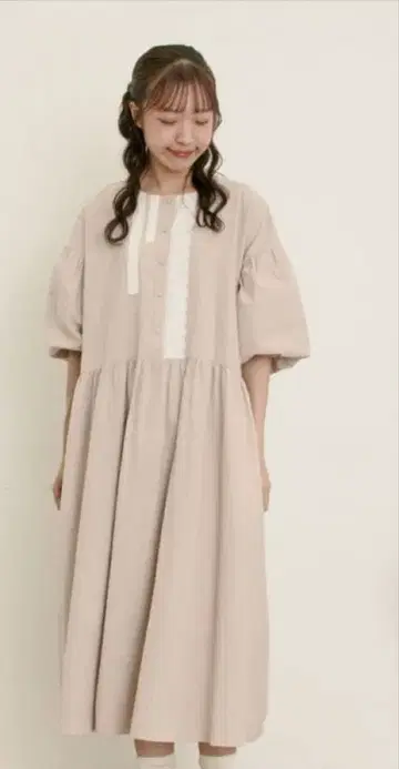 사만사 모스모스 [ WEB 한정판 ] 가슴 레이스 원피스