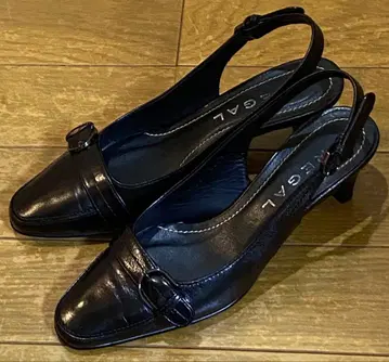 REGAL 리 슬링백 펌프스 22cm