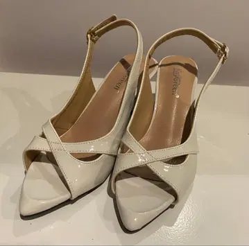 화이트 오픈토 슬링백 펌프스 사이즈 37 새상품