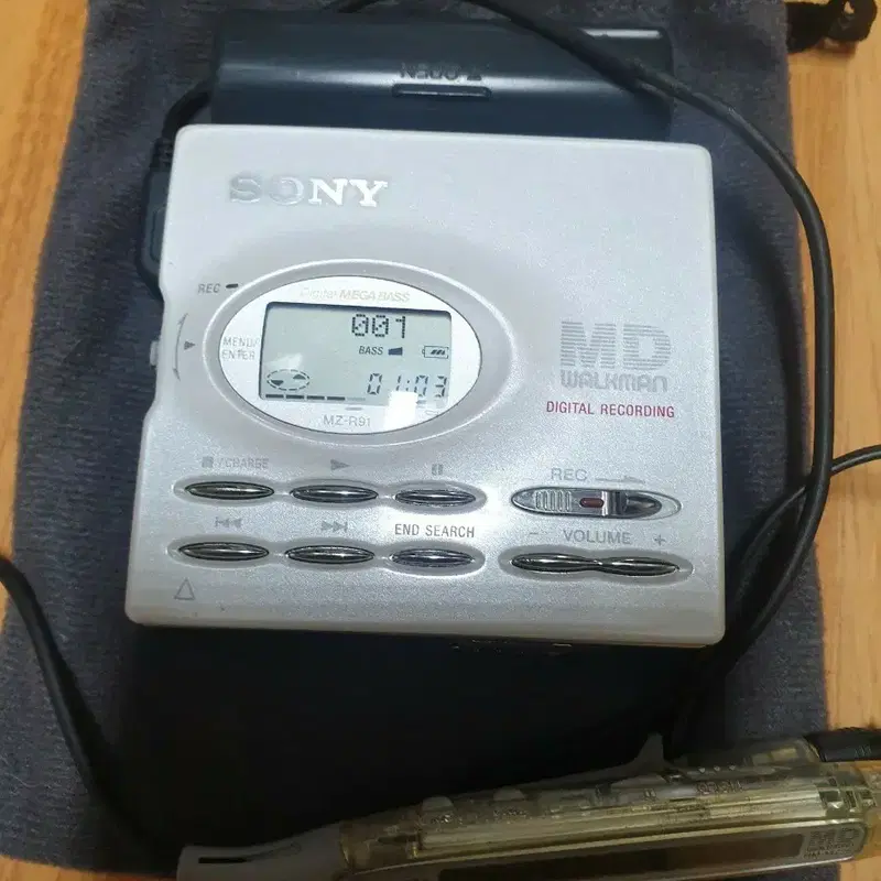 SONY MZ-R91 MD WALKMAN 플레이어 민트급 판매합니다