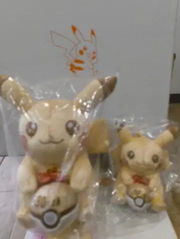 [ 미개봉 새상품 ] 30주년 피카피카피카츄 봉제 인형 마스코트 세트