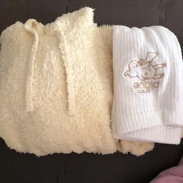 젤라또피케 포켓몬 피카츄 후디 & 레그 워머 레깅스 세트