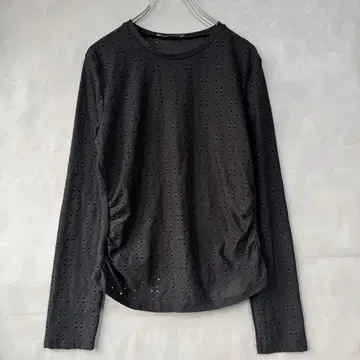 자라 티셔츠 긴팔 펀칭 레이스 올 패턴 셔링 블랙 S
