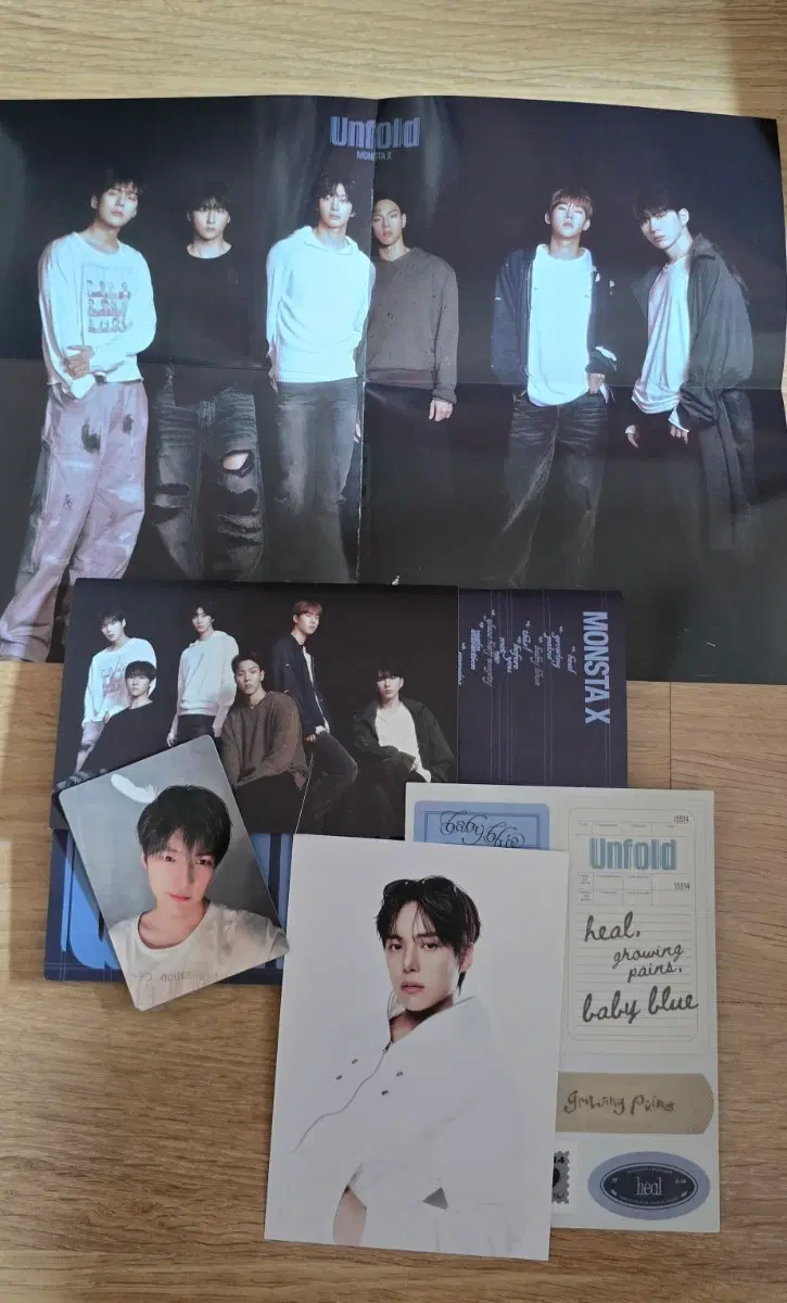 Monsta X Unfold poster + Minhyuk photocard