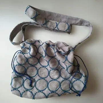 미나 페르호넨 핸드메이드 탬버린 에어리 숄더백