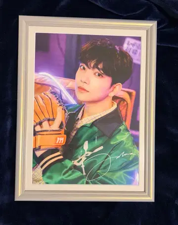 SEVENTEEN JOSHUA 액자 사진 2022 museum