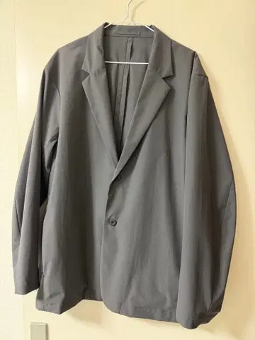 GU 테일러드 자켓 그레이 나일론