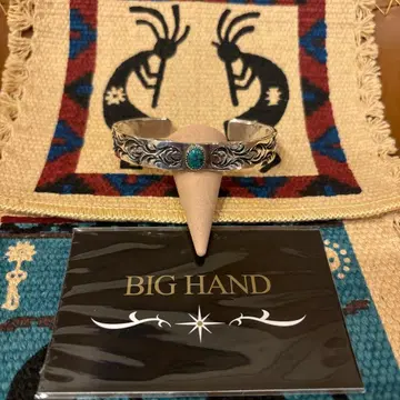 BIG HAND 터콰이즈 장식 실버 뱅글