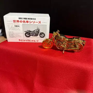 Yamaha VMAX 골드 모델