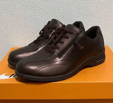 새상품급 YONEX 요넥스 파워크션 23.5cm SHW-LC30