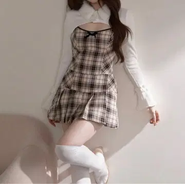 Bunnylis 퍼 칼라 숏 니트 체크 뷔스티에 플리츠 미니 스커트