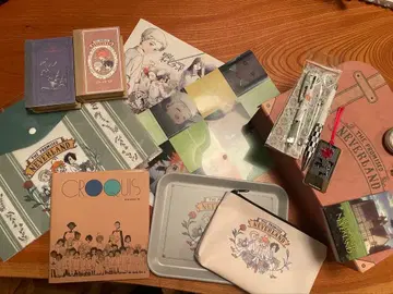 약속의 네버랜드 굿즈 세트