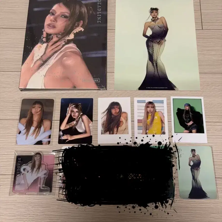 Jennie J2NNI5 Exhibition Photobook First Edition Limited Quantity