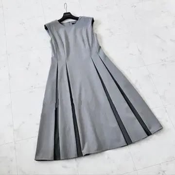 [새상품급] Rene 르네 슬리브리스 34 그레이 다크 그레이