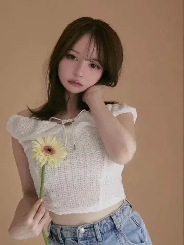 ANDMARY Sophie 오프 숄더 탑 화이트