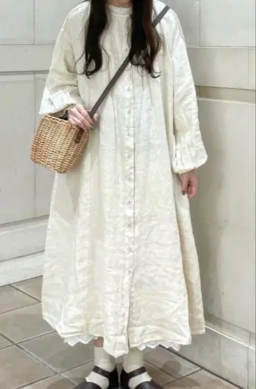 아이보리 아스델 가공 핀턱 원피스 사만사 모스모스