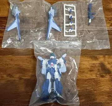 미개봉 BANDAI 선라이즈 로봇 셀렉션 레즈너 피규어