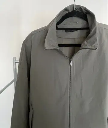 [ 미사용 새상품 ] ZARA 봄 아우터 더블 지퍼