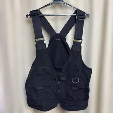 [ 새상품급 미사용 ] ROOT THREE 블랙 낚시용 조끼