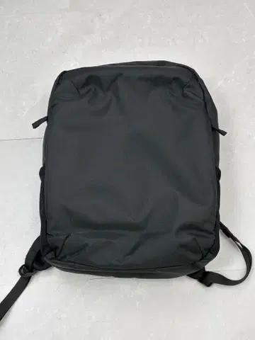 THE TOKYO TECHPACK AIR CASEFINITE