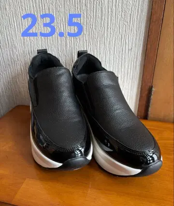 NOUVEL VOGUE 블랙 슬립온