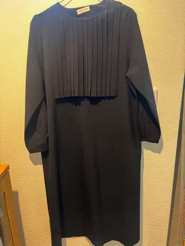 belle de savon 플리츠 디자인 원피스