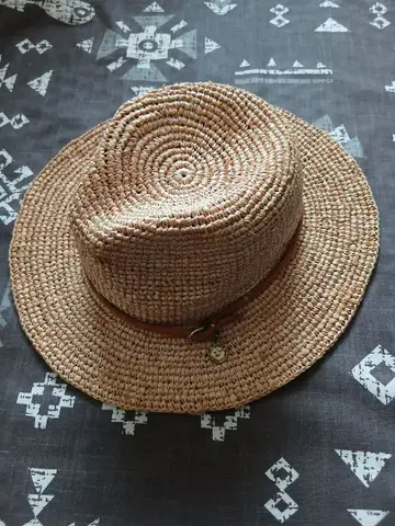 [ 새상품 택 포함 ] IL BISONTE 일비종떼 라피아햇 밀짚모자