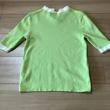 매킨토시 클레릭 칼라 니트