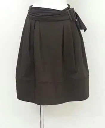 FOXEY NY 허리 벨트 스커트