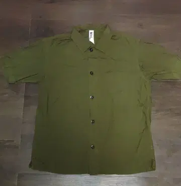 마가렛호웰 반팔 셔츠 카키 올리브 박스컷 사이즈 L