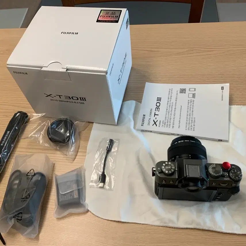 후지 XT30 iii 차콜실버 렌즈킷(xc13-33)풀박스 팝니다