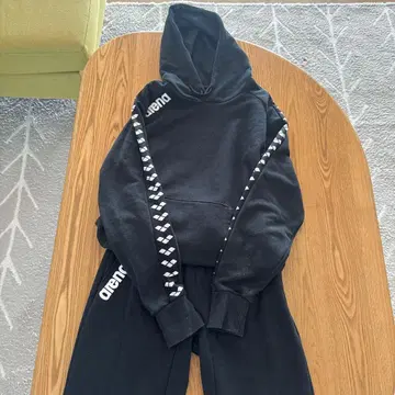 arena 후드 부착 맨투맨 세트 블랙