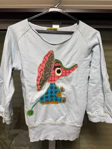 무챠챠 아차츄무 7부 맨투맨 빈티지