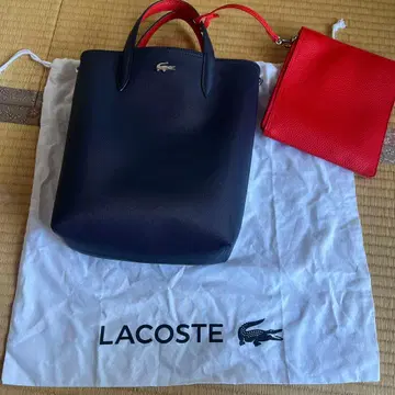 LACOSTE 네이비 토트백과 레드 파우치