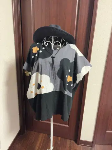 sousou 소우소우 간두의 사각의 옷 조립 어깨 문양 호호에미 블랙