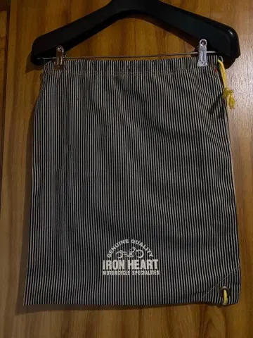 아이언 하트 히코리 백 바이커