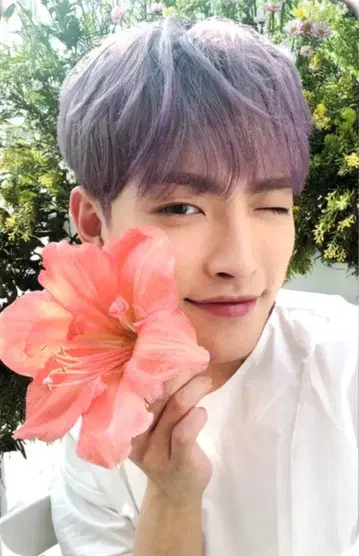 ATEEZ 인 블룸 홍중 나시픽